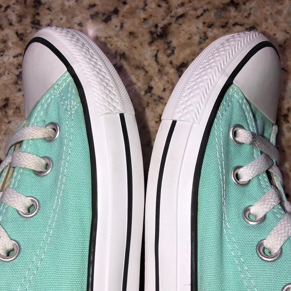 Converse - Picture 2 of 12